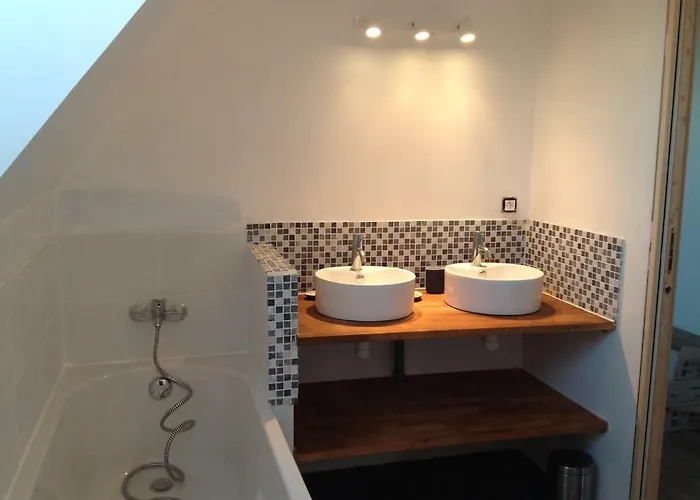 L'epine Nyaraló Saint-Remy-du-Val